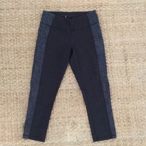 Lucy athletic pants crop black/grey pockets sz M